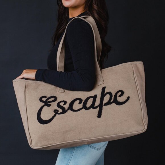 *NEW ARRIVAL* Escape Overnight Bag - Picture 1 of 2